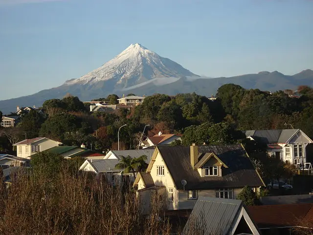 buy and sell new plymouth